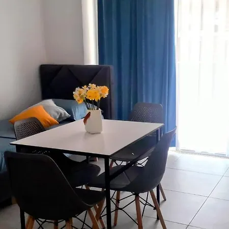 Apartman Smell Of Sea *